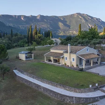 Alexakis * Doukádes