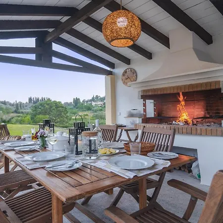 Alexakis * Doukádes